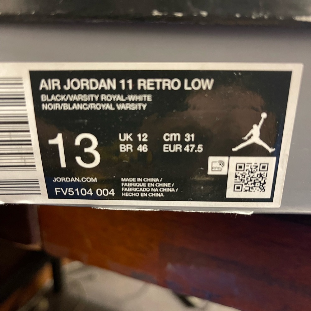 Jordan Black and White Athletic Shoes

SHIPPING INCLUDED WITH THE PRICE